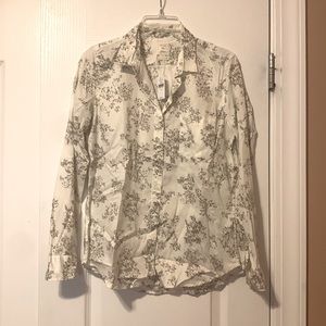 Brand: Gap, Size: small, Colors: white and gray